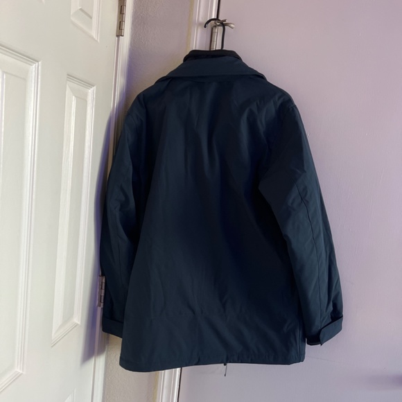 Weatherproof jacket - Picture 2 of 3